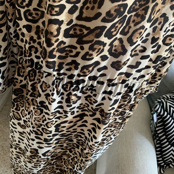 Leopard Duster - Picture 3 of 5